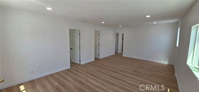 1124 E 76th, Los Angeles, CA 90001