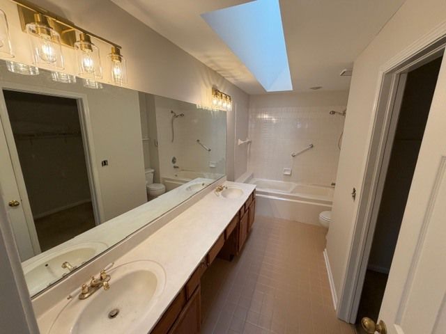 428 Country Lane Court, Wauconda, IL 60084