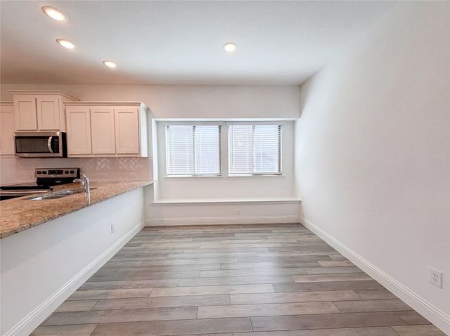 568 Val Verde Street, Aubrey, TX 76227