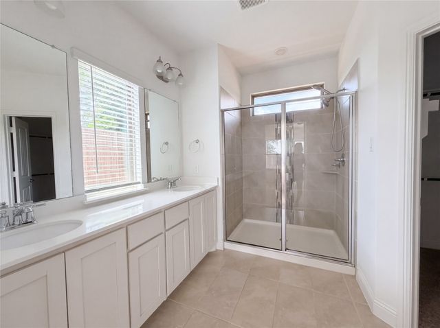 568 Val Verde Street, Aubrey, TX 76227