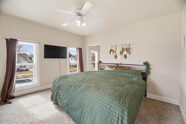 426 W 10TH STREET, Kaukauna, WI 54130