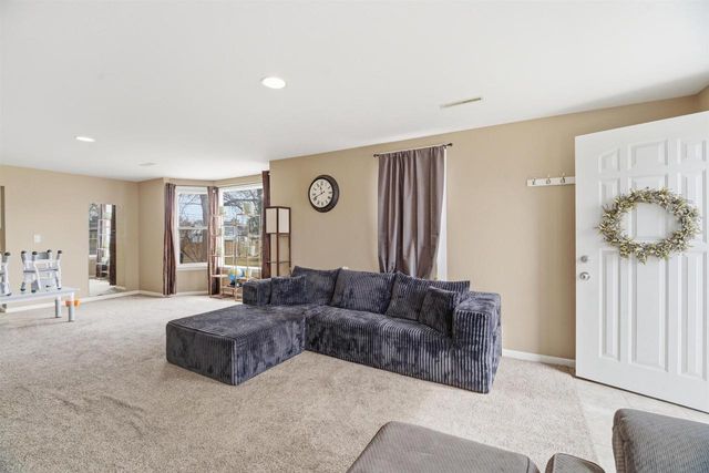 426 W 10TH STREET, Kaukauna, WI 54130