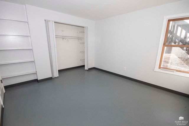 611 Dogwood Street, Wakefield, KS 67487