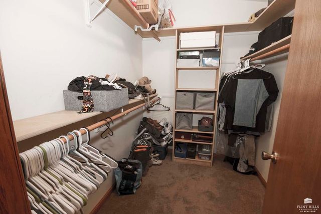 611 Dogwood Street, Wakefield, KS 67487