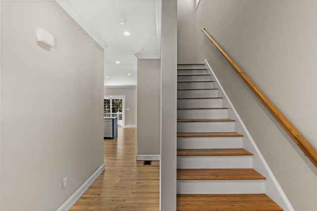 16 Porch Light Drive UNIT 2, Dover, NH 03820