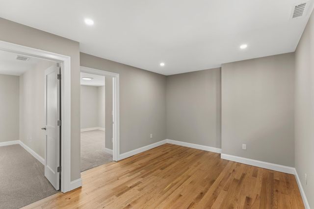 16 Porch Light Drive UNIT 2, Dover, NH 03820