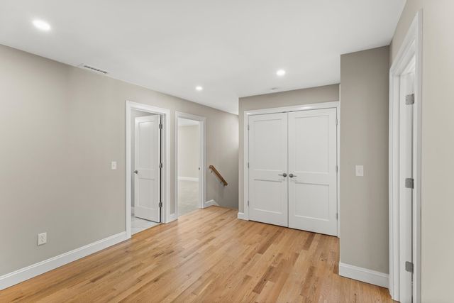 16 Porch Light Drive UNIT 2, Dover, NH 03820