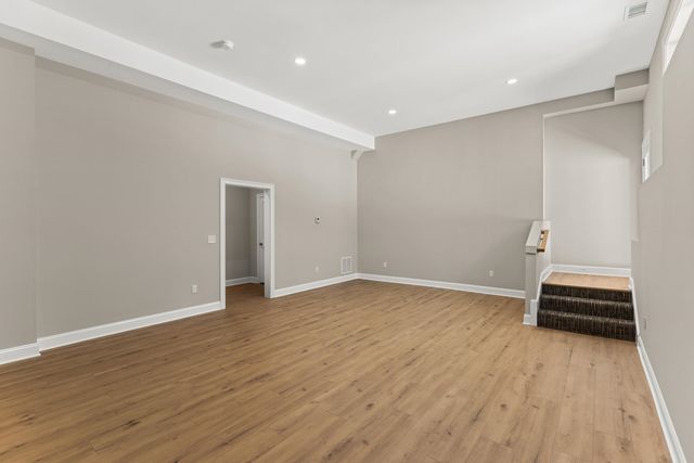 16 Porch Light Drive UNIT 2, Dover, NH 03820