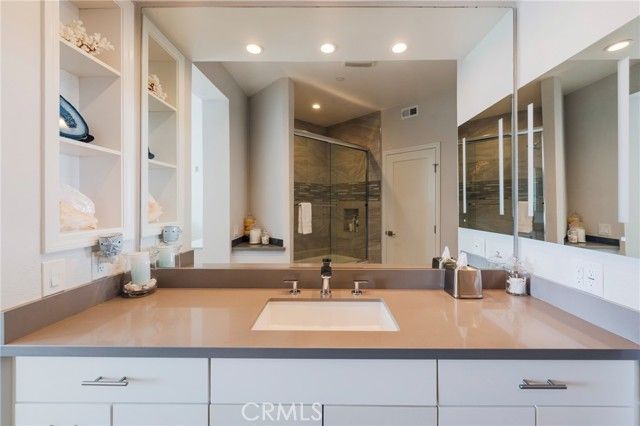 230 Lille Lane 113, Newport Beach, CA 92663