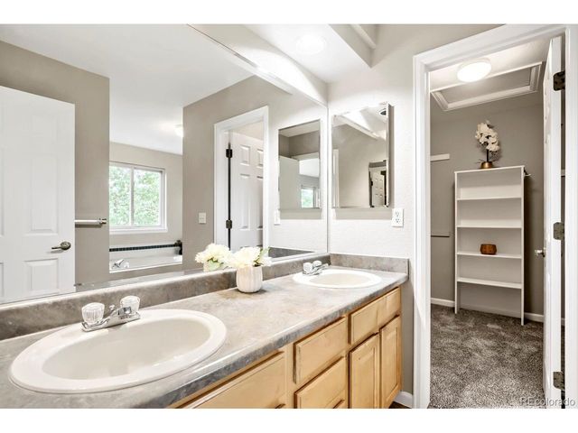 6229 Holman Ct, Arvada, CO 80004