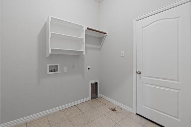 466 Rockaway Drive, Midlothian, TX 76065