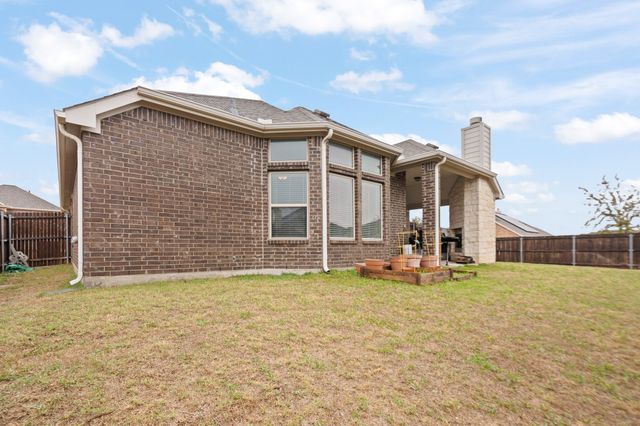 466 Rockaway Drive, Midlothian, TX 76065