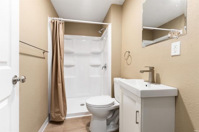 446 E Center Street, Dunkirk, IN 47336