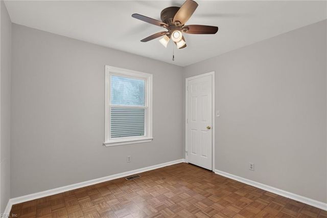 134 Tuckahoe DR, Newport News, VA 23606