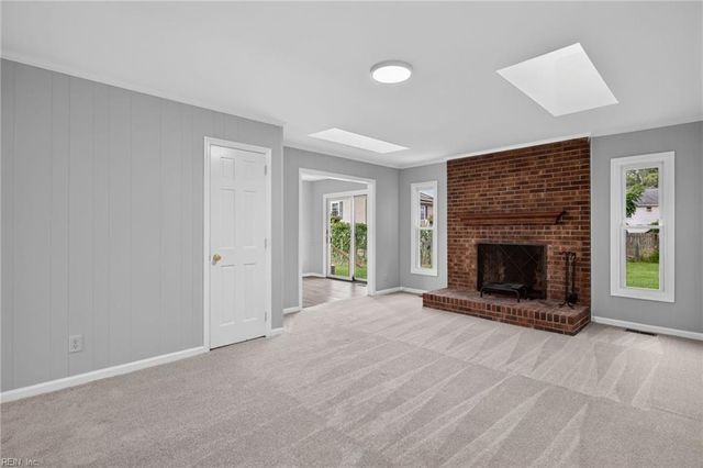134 Tuckahoe DR, Newport News, VA 23606