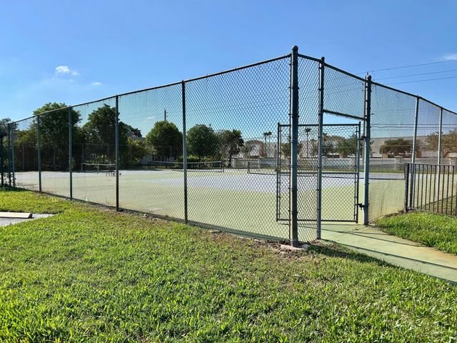 7100 NW 106th Avenue, Tamarac, FL 33321