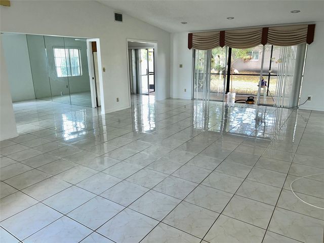 7100 NW 106th Avenue, Tamarac, FL 33321