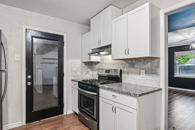 6324 Scotsdale Drive, Forest Hill, TX 76119