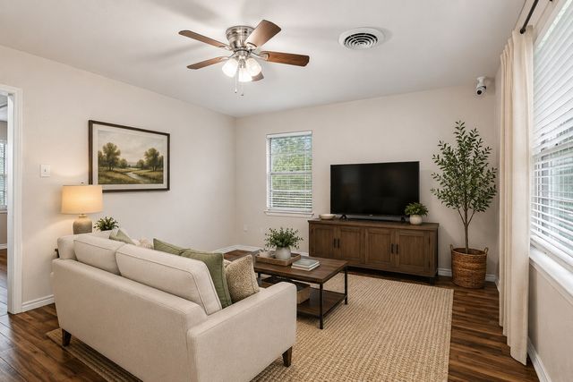 6324 Scotsdale Drive, Forest Hill, TX 76119