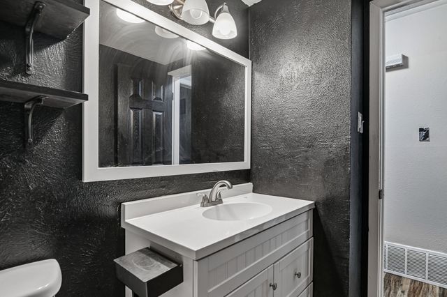 6324 Scotsdale Drive, Forest Hill, TX 76119