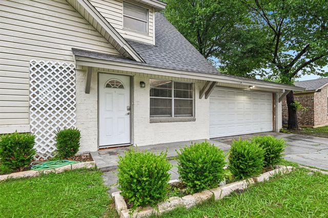 6324 Scotsdale Drive, Forest Hill, TX 76119