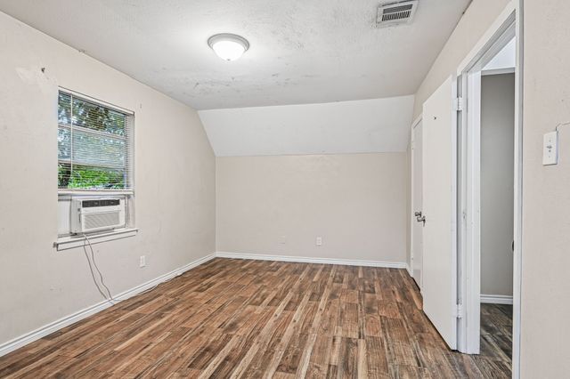 6324 Scotsdale Drive, Forest Hill, TX 76119