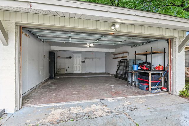6324 Scotsdale Drive, Forest Hill, TX 76119