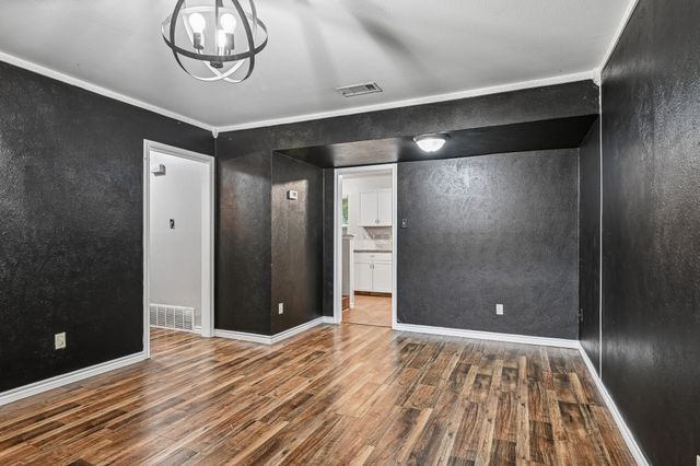 6324 Scotsdale Drive, Forest Hill, TX 76119