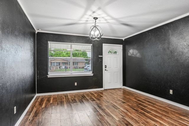 6324 Scotsdale Drive, Forest Hill, TX 76119