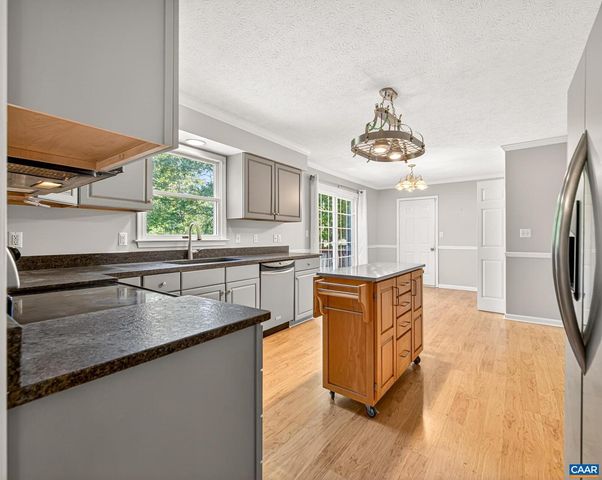 504 DEER DR, Ruckersville, VA 22968