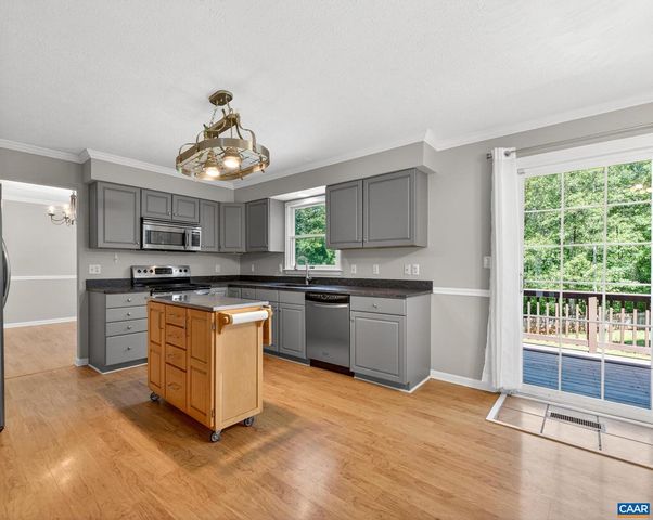 504 DEER DR, Ruckersville, VA 22968