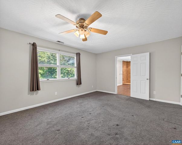 504 DEER DR, Ruckersville, VA 22968