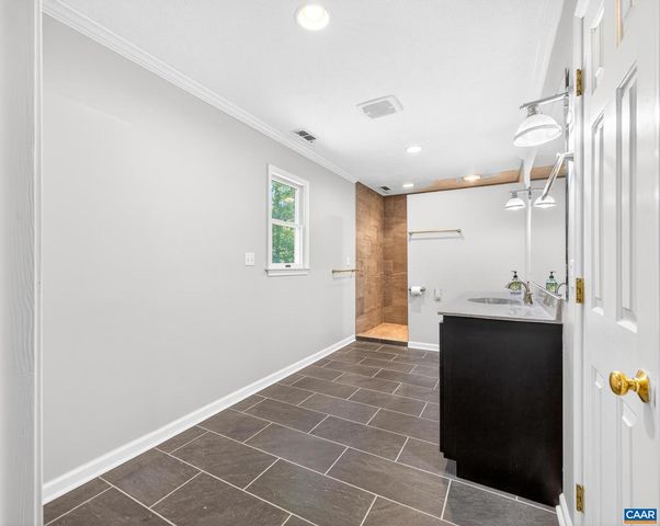 504 DEER DR, Ruckersville, VA 22968