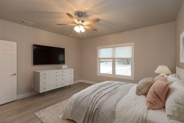 347 Enchanted Drive, Enchanted Oaks, TX 75156