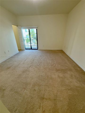 4761 NW 84th Ave 0, Doral, FL 33166