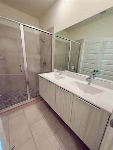 4761 NW 84th Ave 0, Doral, FL 33166