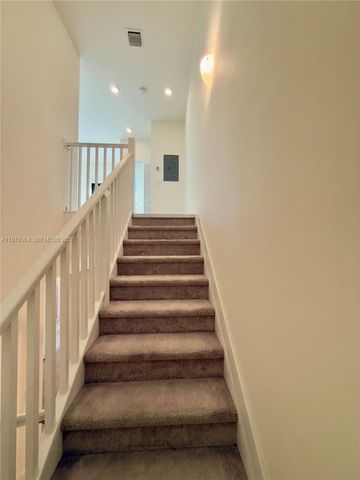 4761 NW 84th Ave 0, Doral, FL 33166