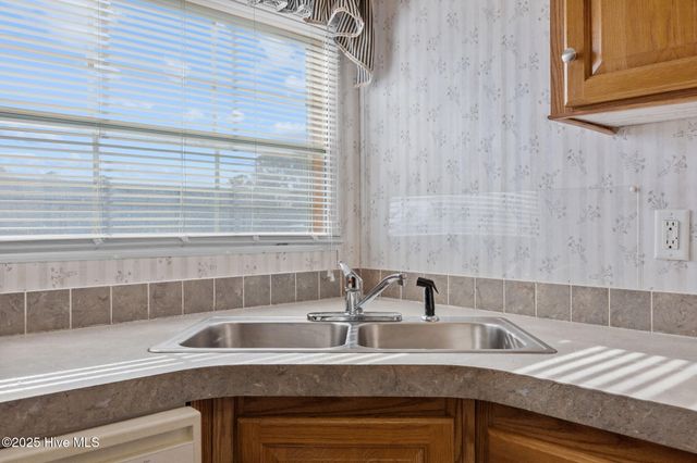 955 Pineclair Drive SW, Calabash, NC 28467