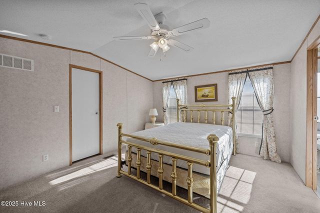 955 Pineclair Drive SW, Calabash, NC 28467