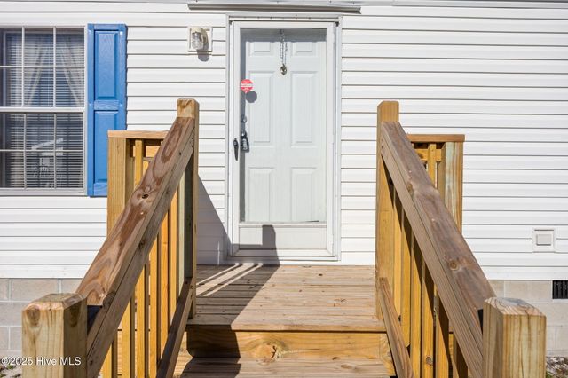 955 Pineclair Drive SW, Calabash, NC 28467