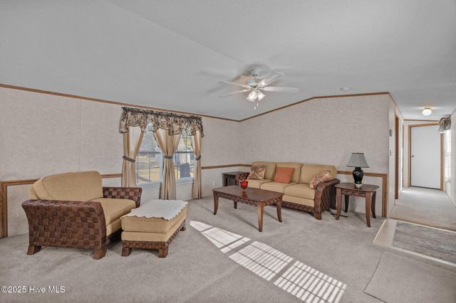 955 Pineclair Drive SW, Calabash, NC 28467