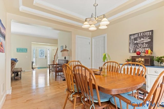 38 Jerdone Island Dr, Bumpass, VA 23024