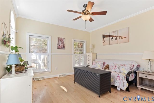 38 Jerdone Island Dr, Bumpass, VA 23024