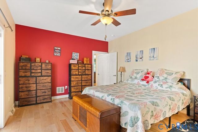 38 Jerdone Island Dr, Bumpass, VA 23024