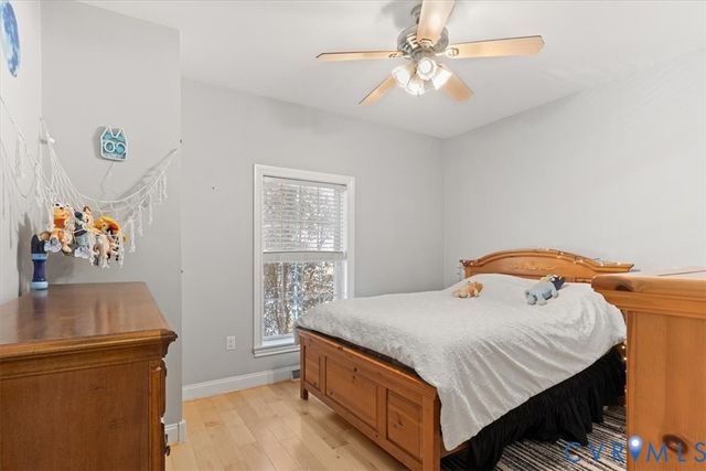 38 Jerdone Island Dr, Bumpass, VA 23024