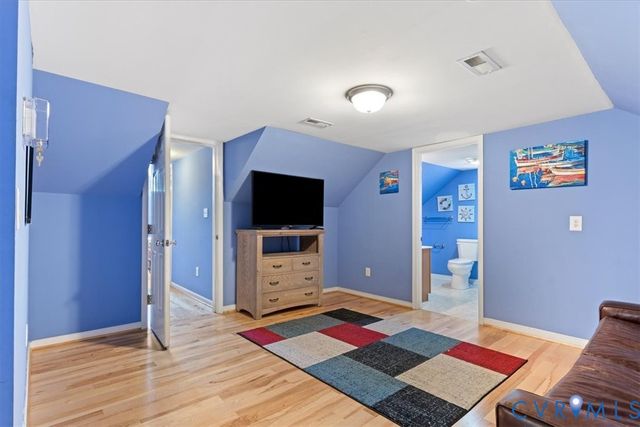 38 Jerdone Island Dr, Bumpass, VA 23024