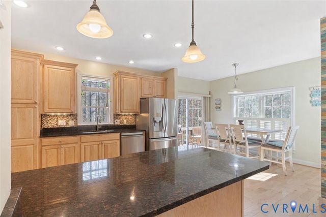 38 Jerdone Island Dr, Bumpass, VA 23024