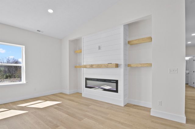 11351 Lakeshore Drive, Hanover Twp, MI 49620