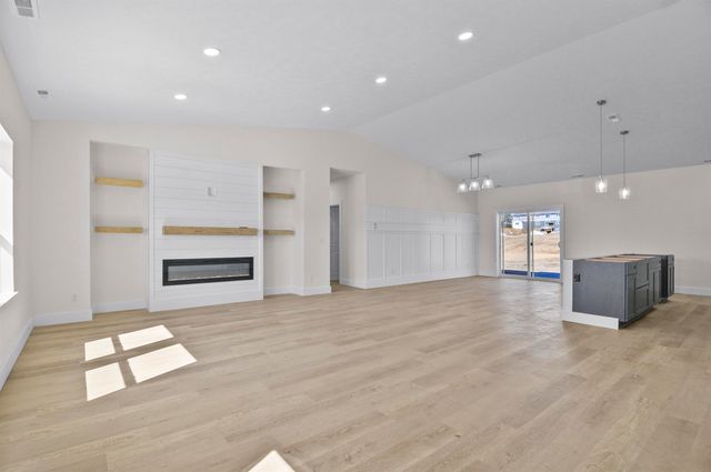 11351 Lakeshore Drive, Hanover Twp, MI 49620