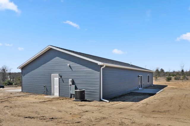 11351 Lakeshore Drive, Hanover Twp, MI 49620